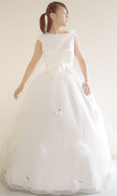 hello kitty wedding gown